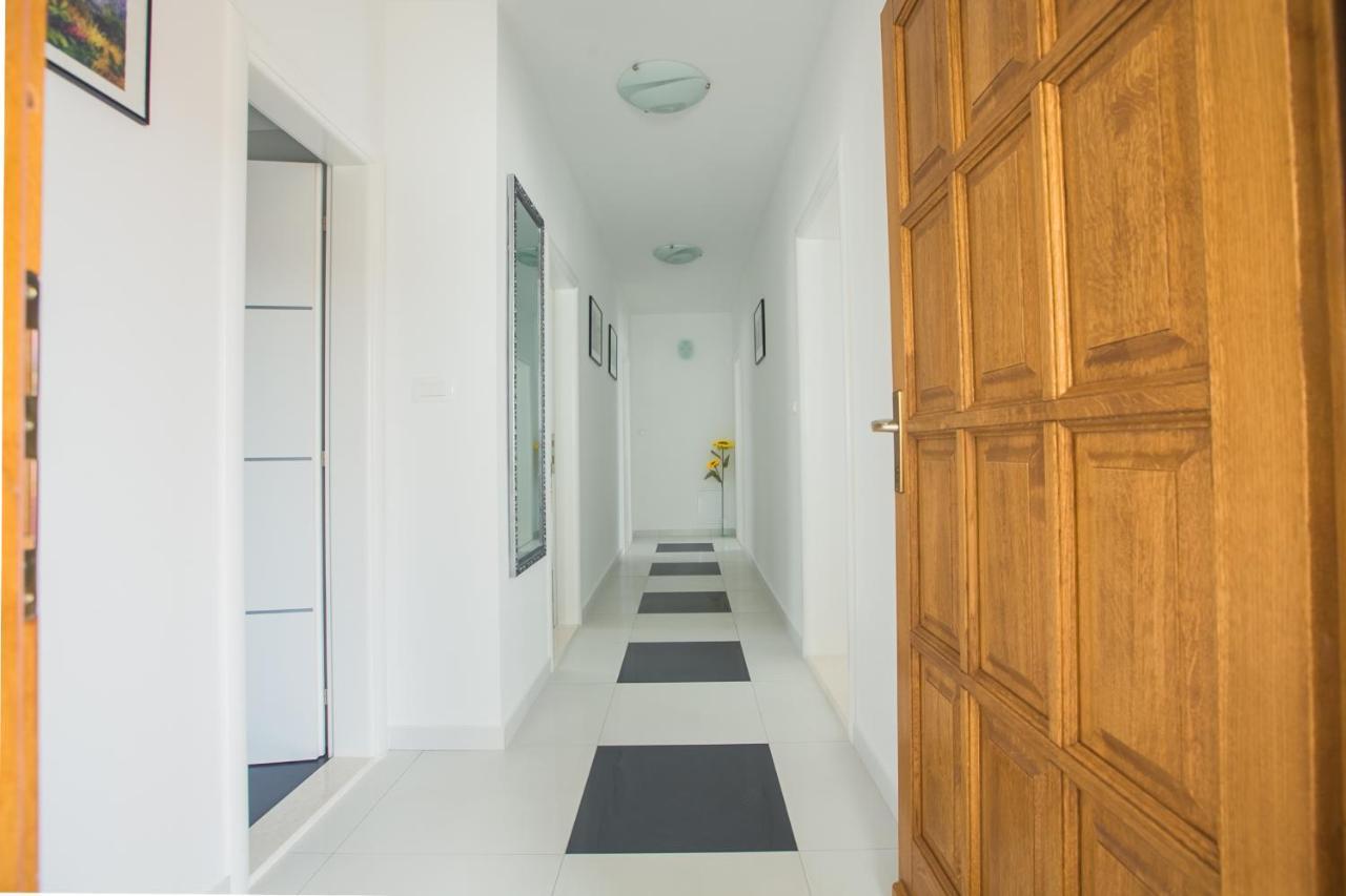 ספליט Lotus Apartman מראה חיצוני תמונה